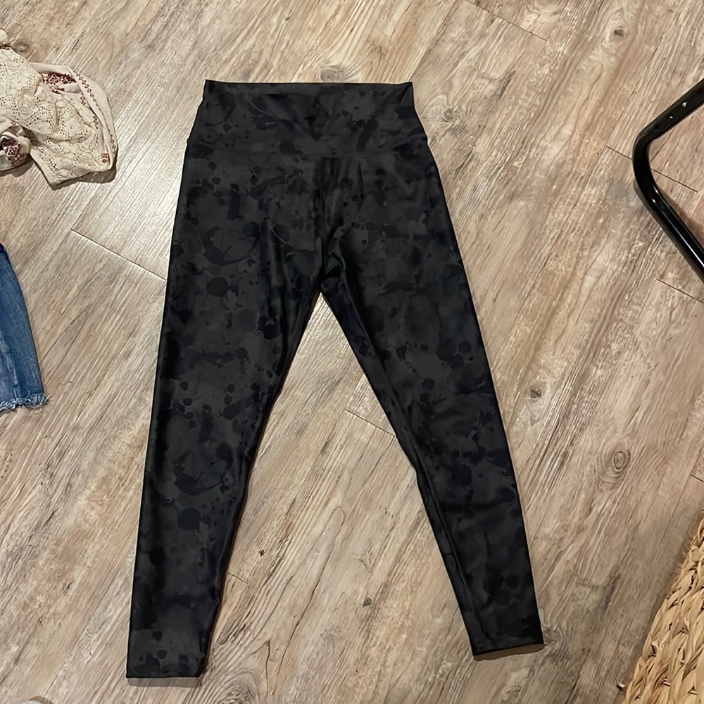 Nice workout leggings.